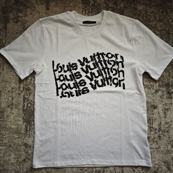 Louis Vuitton Regular Fit Short Sleeve Casual Cotton T-shirt Medium Size - Picture 7 of 8